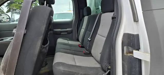 2008 Chevrolet Silverado 2500HD 4x4 - 4 Doors -Utility Box Cover - Photo 11