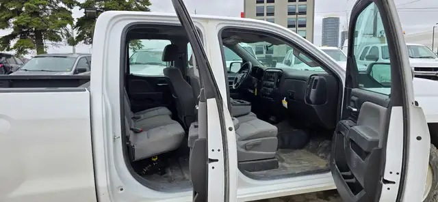 2015 Chevrolet Silverado 1500 4x4 - 4 Doors - ONLY 111000km's! - Photo 11