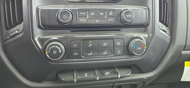 2015 Chevrolet Silverado 1500 4x4 - 4 Doors - ONLY 111000km's! - Photo 16