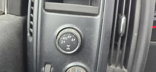 2015 Chevrolet Silverado 1500 4x4 - 4 Doors - ONLY 111000km's! - Photo 18