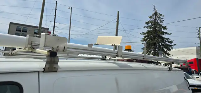 2011 Ford Econoline Cargo Van Commercial E-350 Genorator! - Photo 10