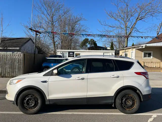 2015 Ford Escape - Photo 4