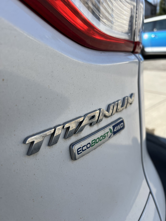 2015 Ford Escape - Photo 17