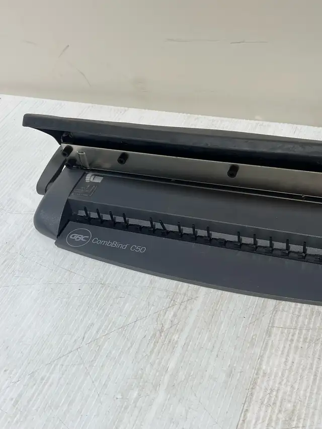 GBC CombBind C50 is perfect for all your binding needs - Photo 2