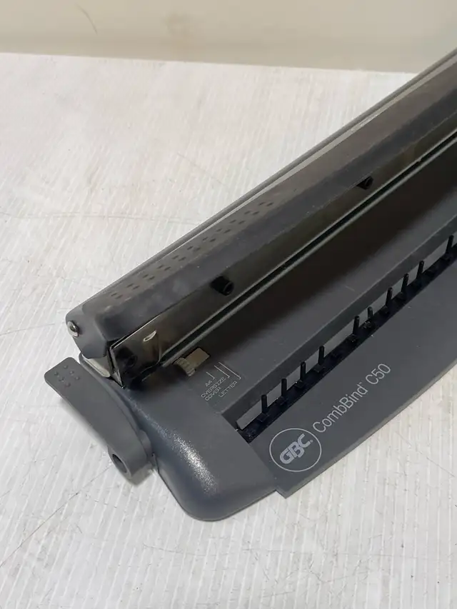GBC CombBind C50 is perfect for all your binding needs - Photo 4