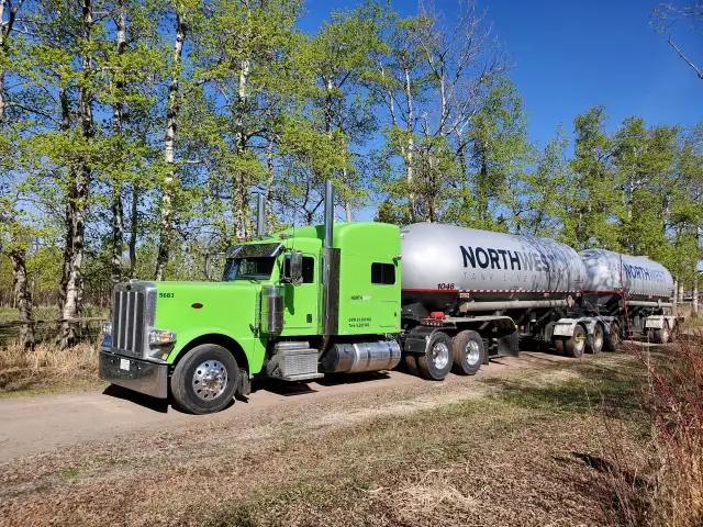 URGENTLY NEEDED - Two Class 1 Drivers for bulk fluids - Photo 2