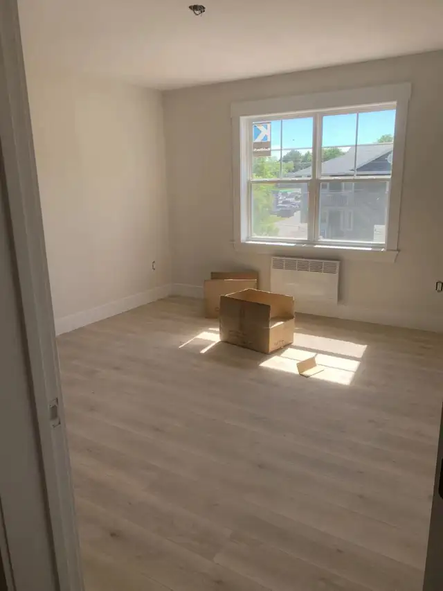 2 Bedrooms Apartment Available in Montague - Photo 5