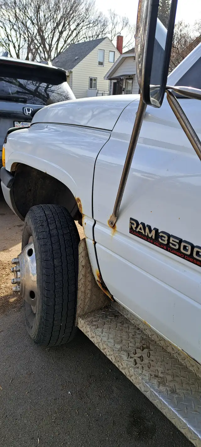 For sale 1998 - 3500 Dodge 1 Ton - Photo 2