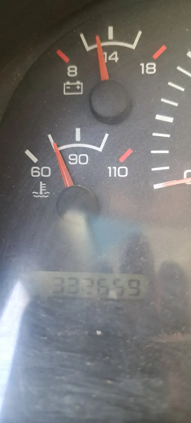 For sale 1998 - 3500 Dodge 1 Ton - Photo 7