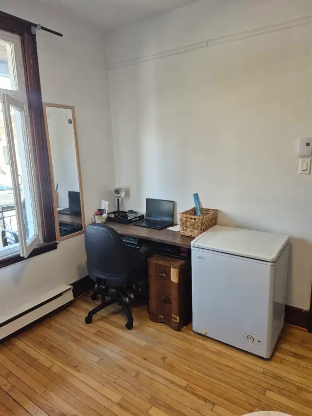 Room and Office space to rent near University Laval - Photo 3