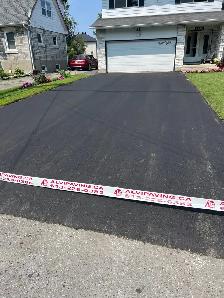 Asphalt Labourer - Photo 2