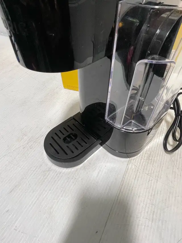 Keurig K-Express Essentials with original box - Photo 9