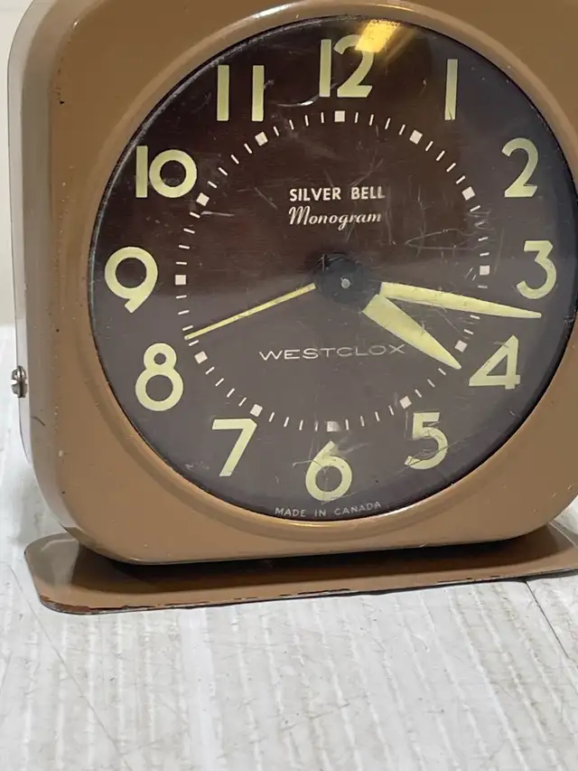 Westclox Alarm Clock - Photo 3