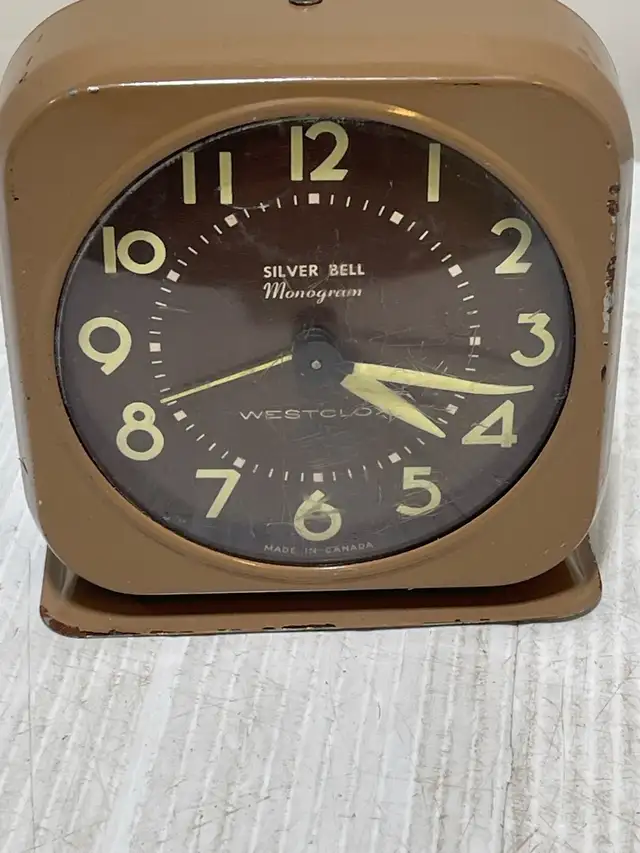 Westclox Alarm Clock - Photo 4