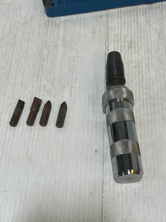 Impact Driver - Photo 5