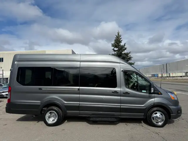 2022 Ford Transit Passenger Wagon Transit T-350 - Passenger - Photo 4