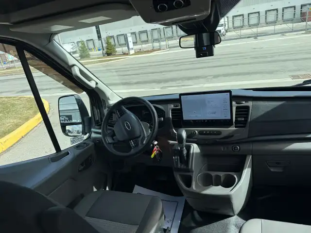 2022 Ford Transit Passenger Wagon Transit T-350 - Passenger - Photo 11