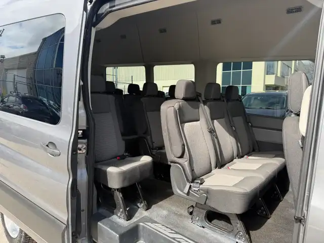 2022 Ford Transit Passenger Wagon Transit T-350 - Passenger - Photo 16