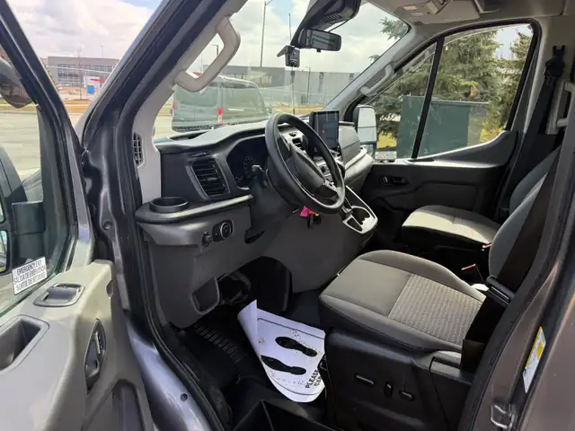 2022 Ford Transit Passenger Wagon Transit T-350 - Passenger - Photo 19