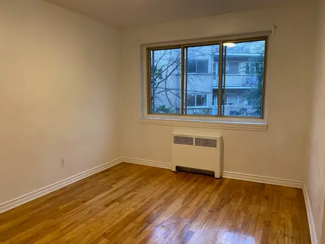 Apartment 4 1/2 for rent in  cotes des neiges for July - Photo 5