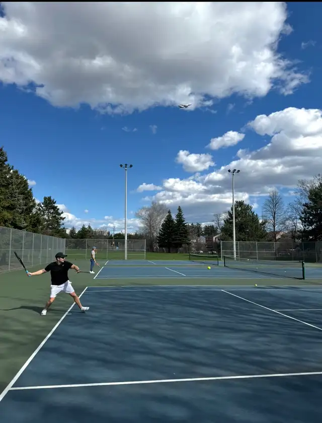 PRIVATE TENNIS LESSONS