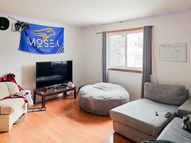 3 Bedroom for Lease Rent Waterloo Walk to University UW WLU 5.1 - Photo 4