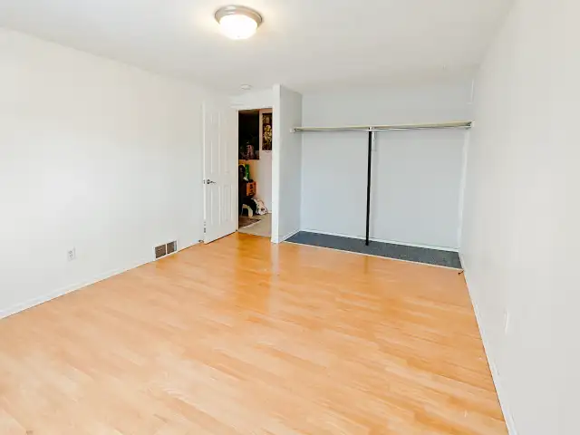 Several Private Rooms for Lease Rent Waterloo Walk to UW WLU 5.1 - Photo 6