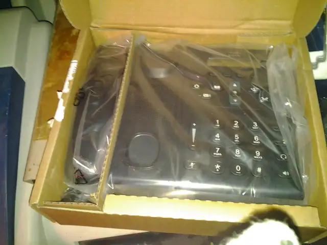 New Cisco 6921 IP VOIP Desktop Phone CP-6921-C-K9 MANY 500  voip