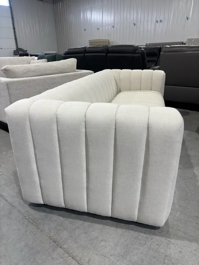 Modern fabric sofa - Photo 2