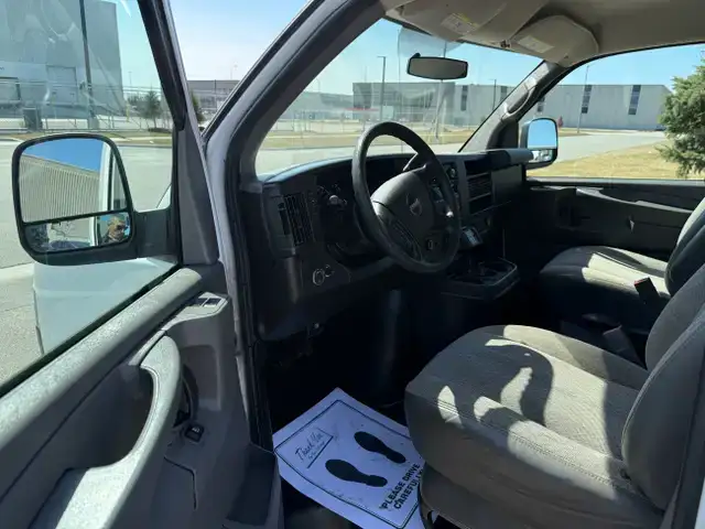 2015 GMC Savana Cargo Van SAVANA - REEFER - Photo 13