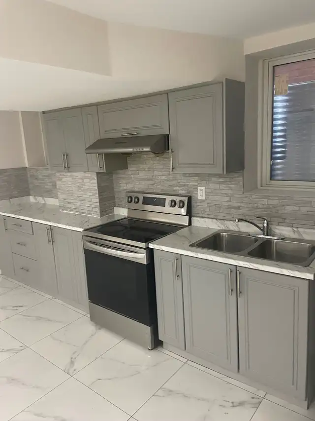 Basement for rent near Queen and  Chinguacousy Brampton - Photo 12