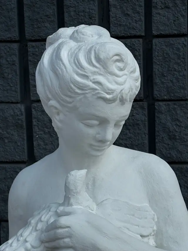 54" Classical Maiden Statue w/ Dove Concrete Garden - Photo 6