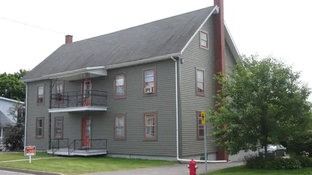 3 1/2 logement Kingsey falls