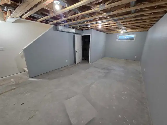 Townhouse Sublet - Photo 10