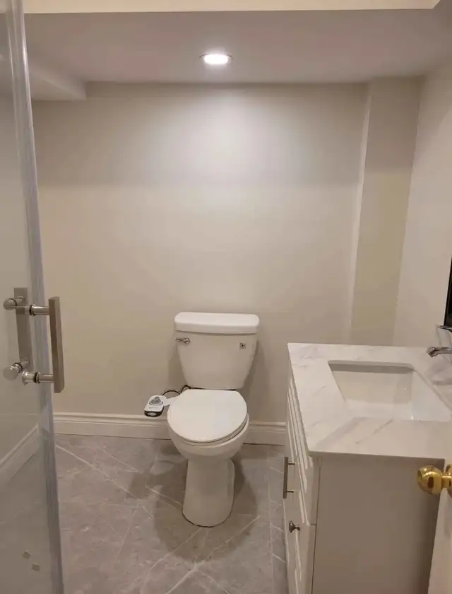 Basement Apartment - Photo 5