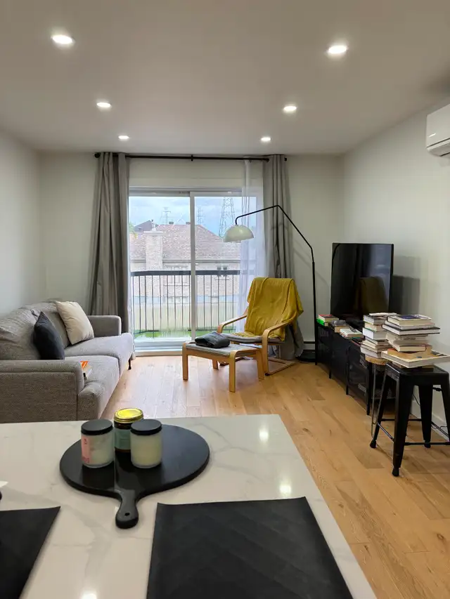 4 1/2  A Laval,  Rénové - Photo 2