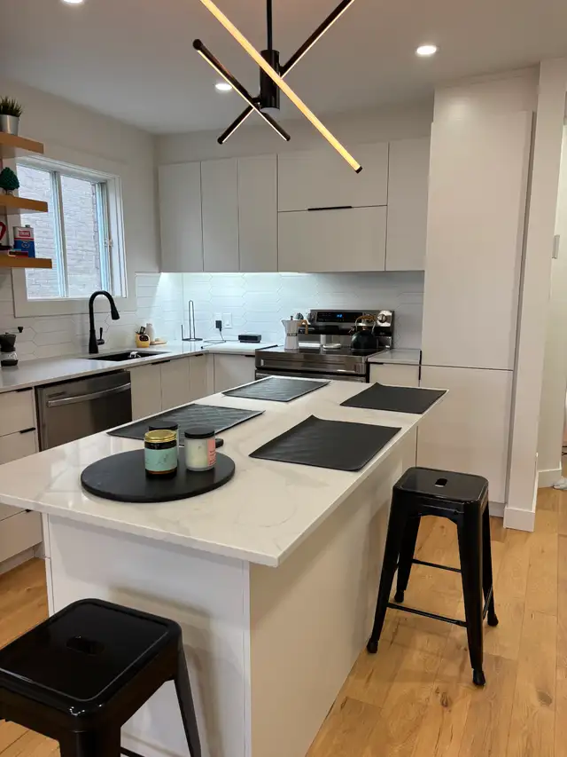 4 1/2  A Laval,  Rénové - Photo 3