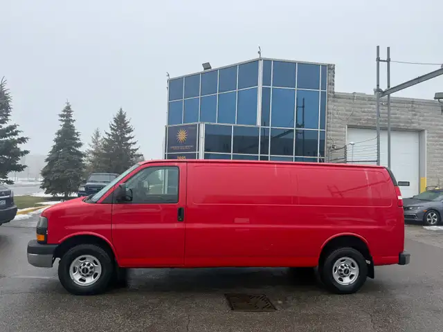 2015 GMC Savana Cargo Van CARGO - Photo 2