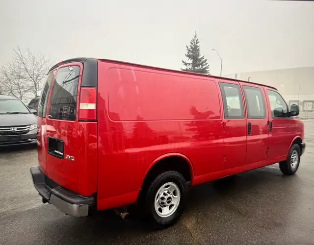 2015 GMC Savana Cargo Van CARGO - Photo 8