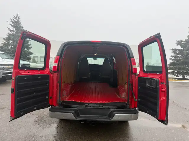 2015 GMC Savana Cargo Van CARGO - Photo 12
