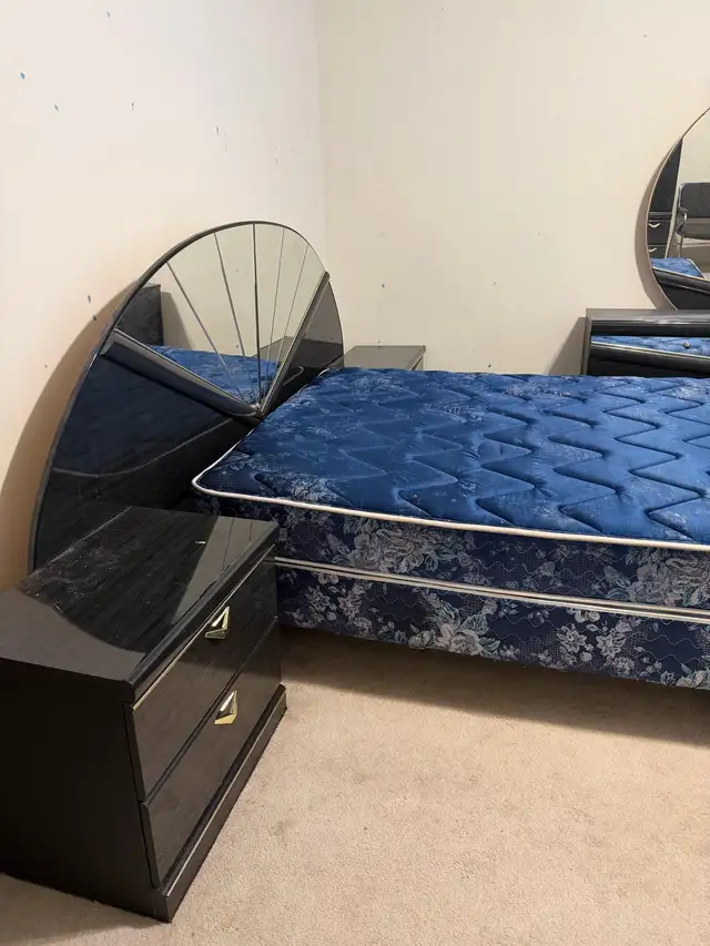 Furnished Room - Photo 5