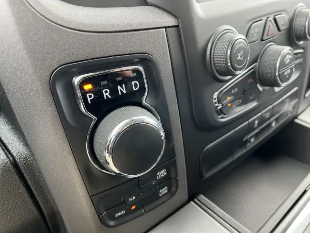 2022 Ram RAM 1500 Classic Crew Cab 4x4 (DS) ST (140.5 WB 5'7 Box - Photo 27