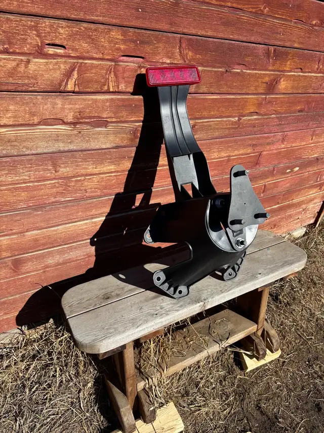 Jeep wrangler rear tailgate tire rack