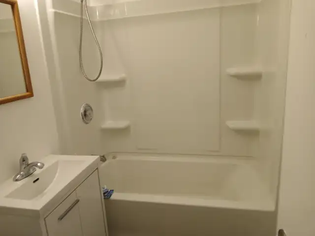 EXECUTIVE 4 BEDROOM APARTMENT - Photo 8