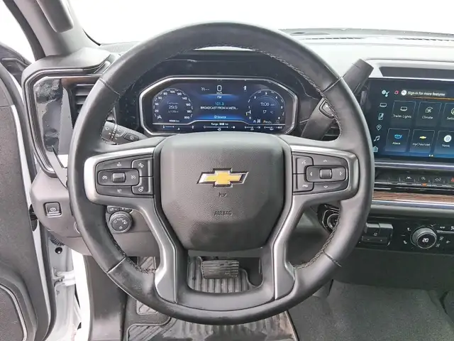 2025 Chevrolet Silverado 1500 Crew Cab Short Box 4-Wheel Drive L - Photo 12