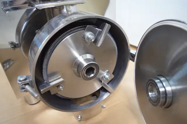 2200W Electric Grain Mill Grinder Machine Stainless Steel 170143 - Photo 6