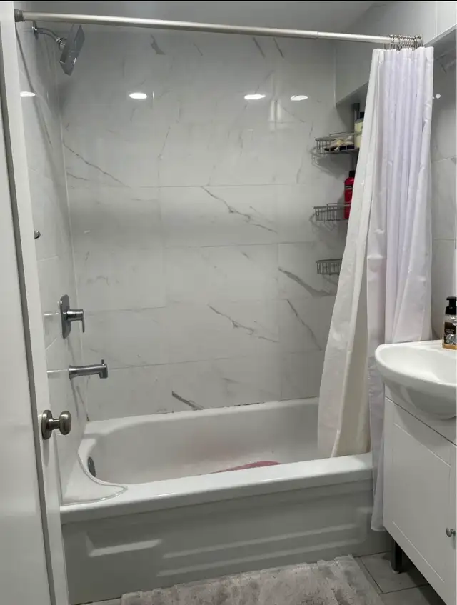 Furnished Master Room For Rent in Millwoods (Utilities Included) - Photo 2