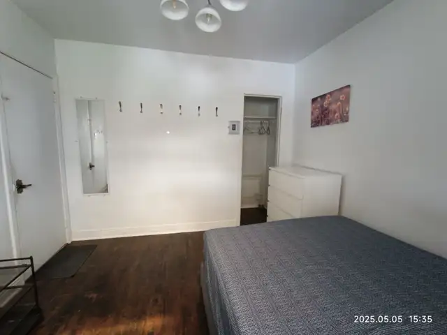 Big room ,For short term rental, Close metro Monk, All included. - Photo 4