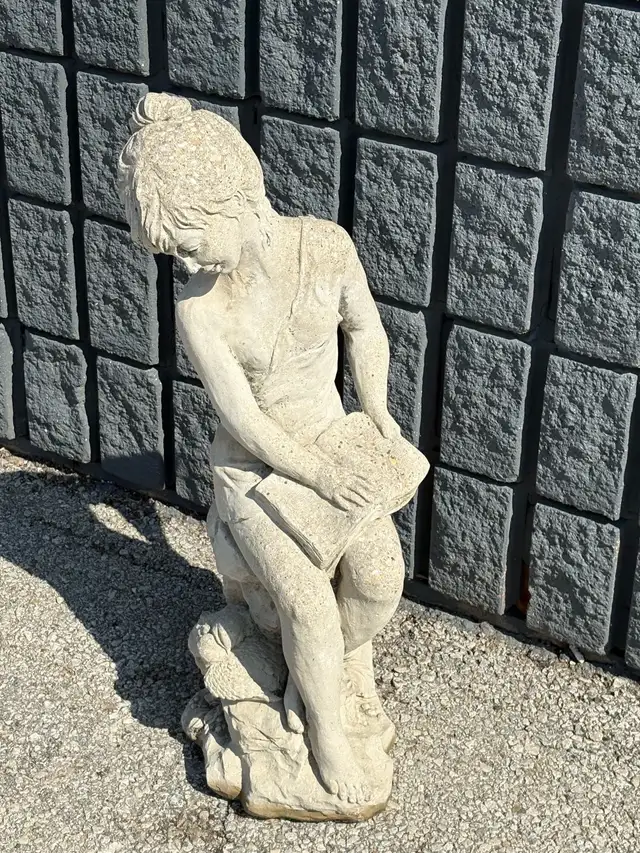 Girl Reading Garden Statue Cast Stone Outdoor Decor 32" - Photo 6