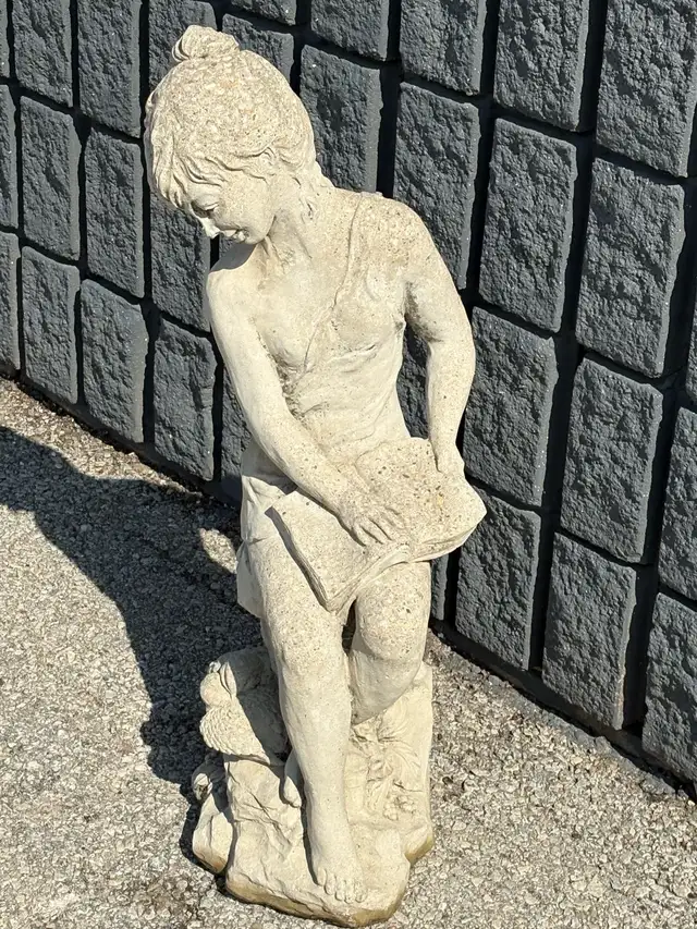 Girl Reading Garden Statue Cast Stone Outdoor Decor 32" - Photo 10